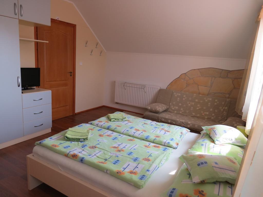 Aranyhal apartman Sarvar Bagian luar foto
