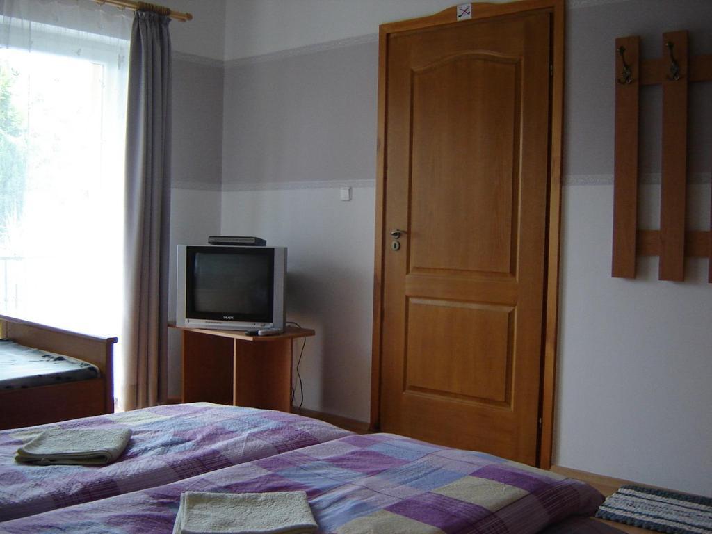 Aranyhal apartman Sarvar Ruang foto